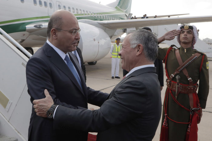الملك في مقدمة مستقبلي الرئيس العراقي لدى وصوله إلى عمان