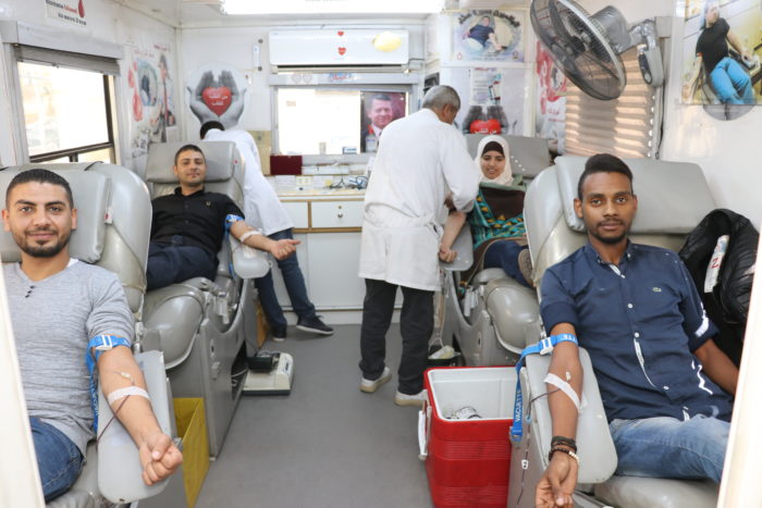 المركز الطبي في "عمان العربية" وبنك الدم الاردني ينظمان حملة التبرع بالدم
