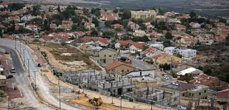 إسرائيل تُصادق على بناء 1451 وحدة استيطانية بالضفة والقدس