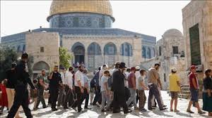 وزير الأوقاف الفلسطيني يندد باقتحامات المستوطنين اليهود للمسجد الأقصى