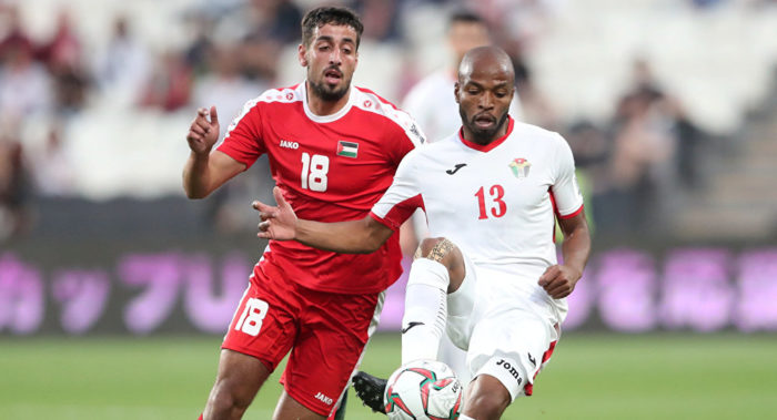 المنتخب الوطني يتعادل مع فلسطين بكأس آسيا ويتصدر مجموعته