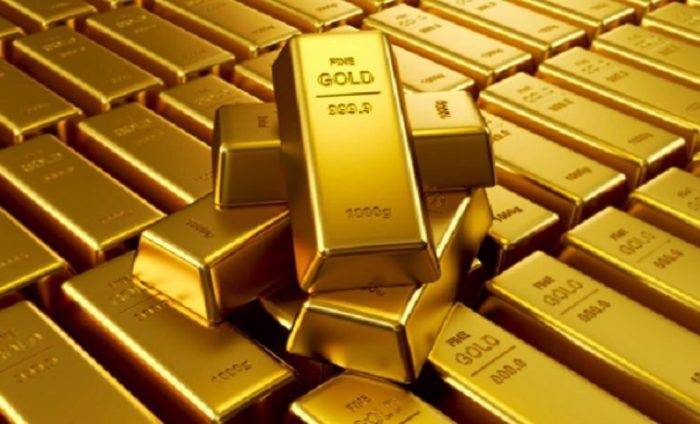 ارتفاع أسعار النفط والذهب وتراجع الدولار