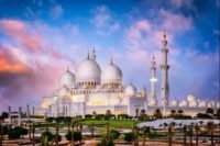 مسجد الشيخ زايد خامس المعالم جذباً للسياح بالعالم