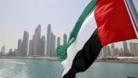 الإمارات تمنح الذكور المقيمين برفقة ذويهم تصاريح عمل