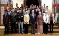 الملك يلتقي طلبة جامعيين أردنيين حققوا نتائج متقدمة في مسابقتين عالميتين للبرمجة