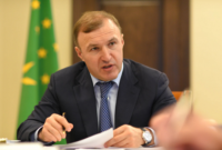 رئيس جمهورية أديغيا – روسيا الاتحادية يصل عمان