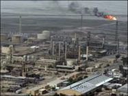 العراق: مغادرة العاملين الأميركيين في شركات النفط بالبصرة